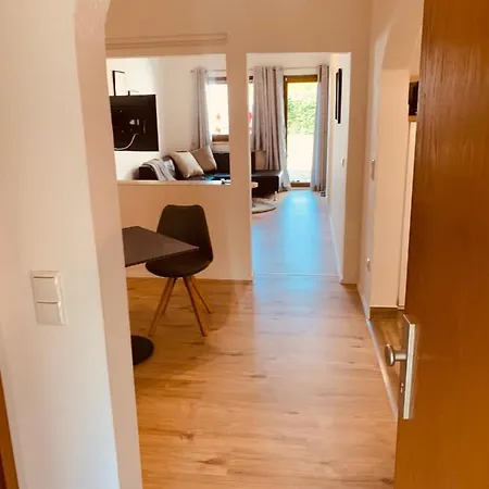 Felix Living 5, 2-zimmer, Parkplatz, Ruhig & Praktisch Appartement *