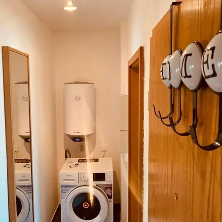 Appartement Felix Living 5, 2-zimmer, Parkplatz, Ruhig & Praktisch