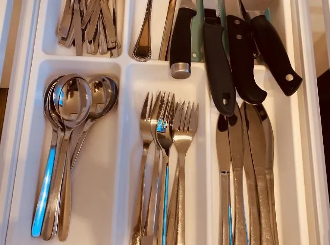 Felix Living 5, Helle 2-zimmer Mit Terrasse & Parkplatz, Langzeit & Business Geeignet Salzweg